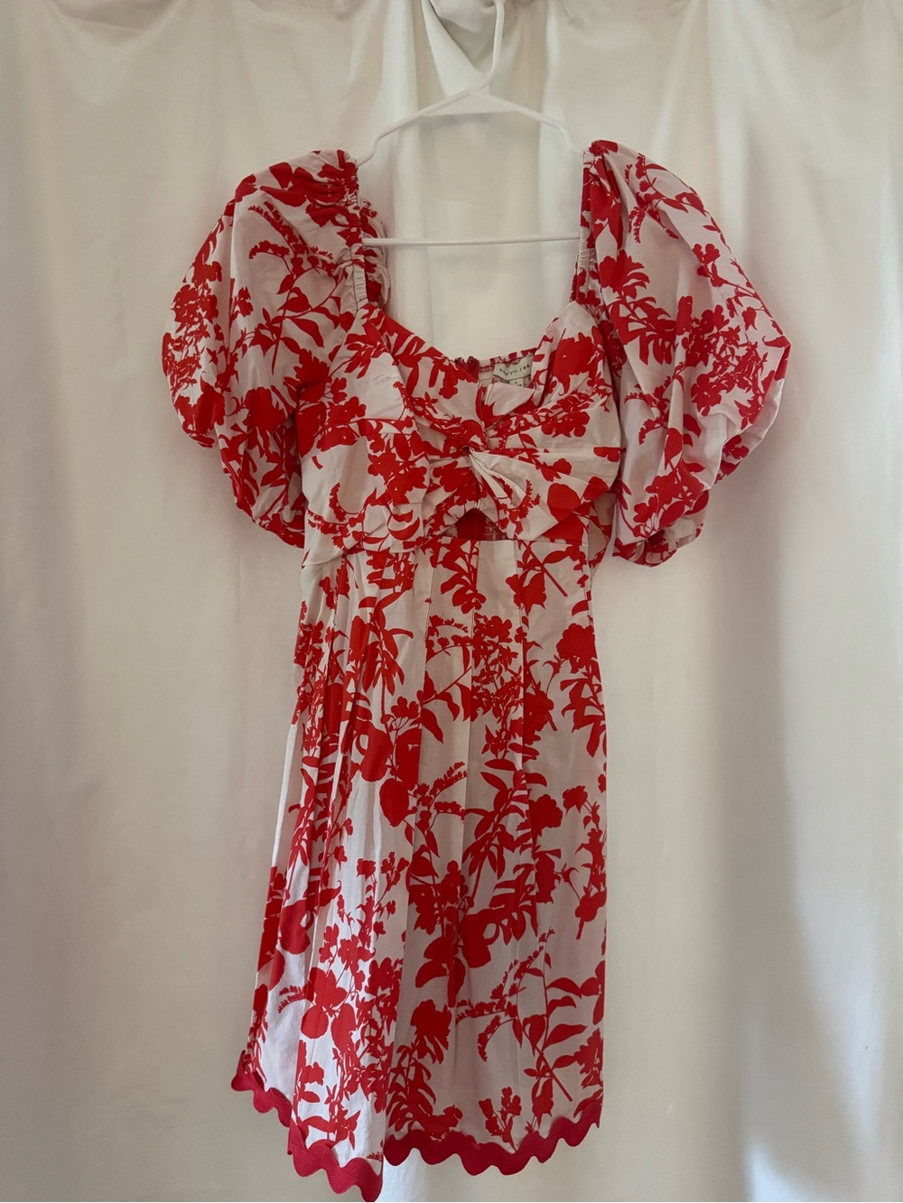 Adelyn Rae White Mini Dress with Red Floral Print